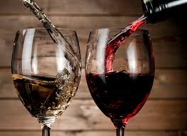 Nhiệt độ phục vụ hoàn hảo cho rượu vang đỏ và trắng là gì?